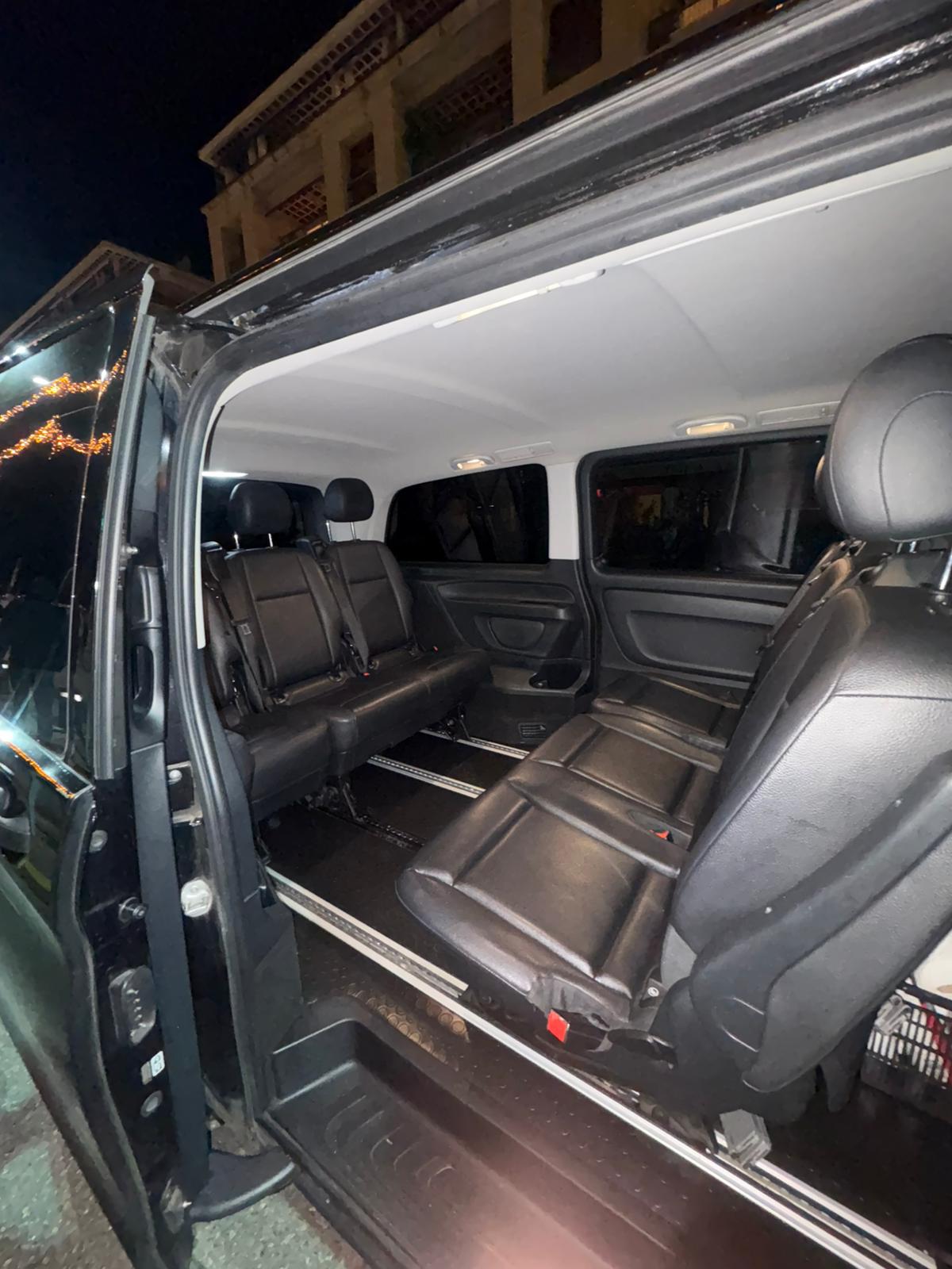 Intérieur Marseille Taxi Van